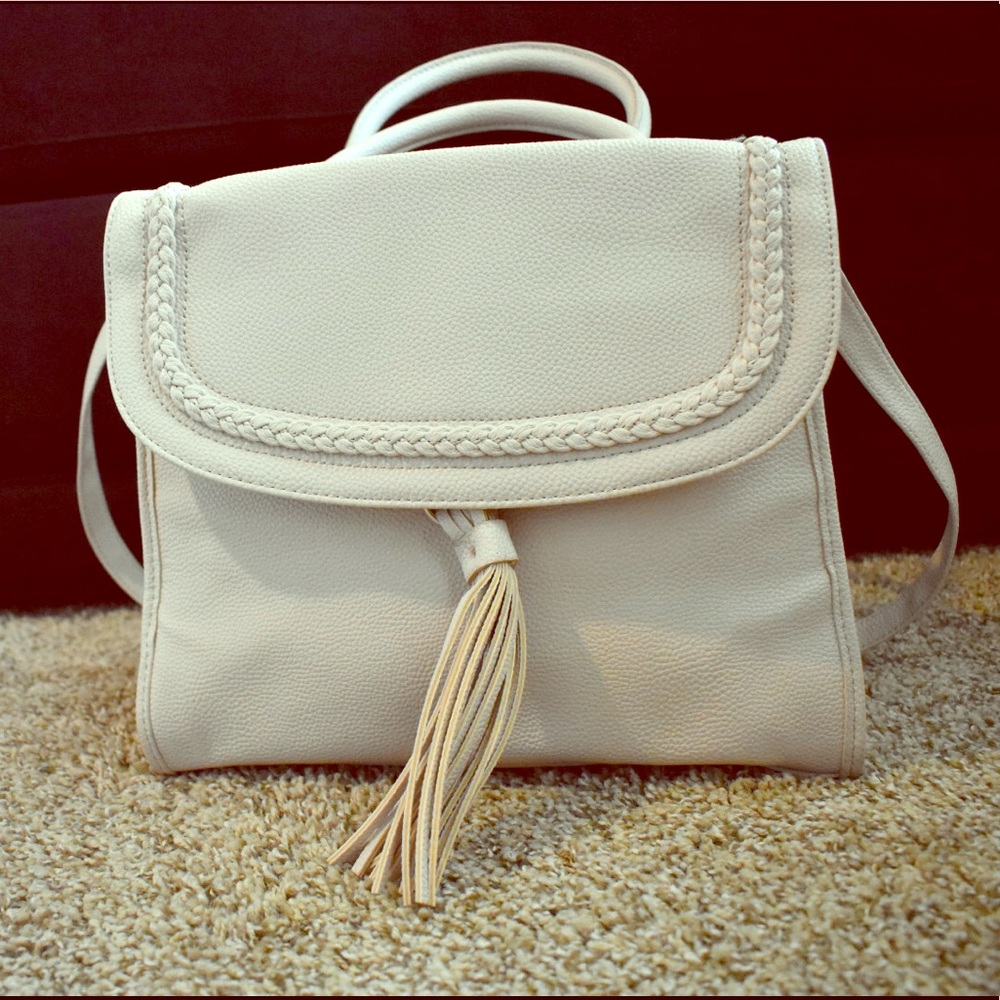 Cream handle/crossbody bag